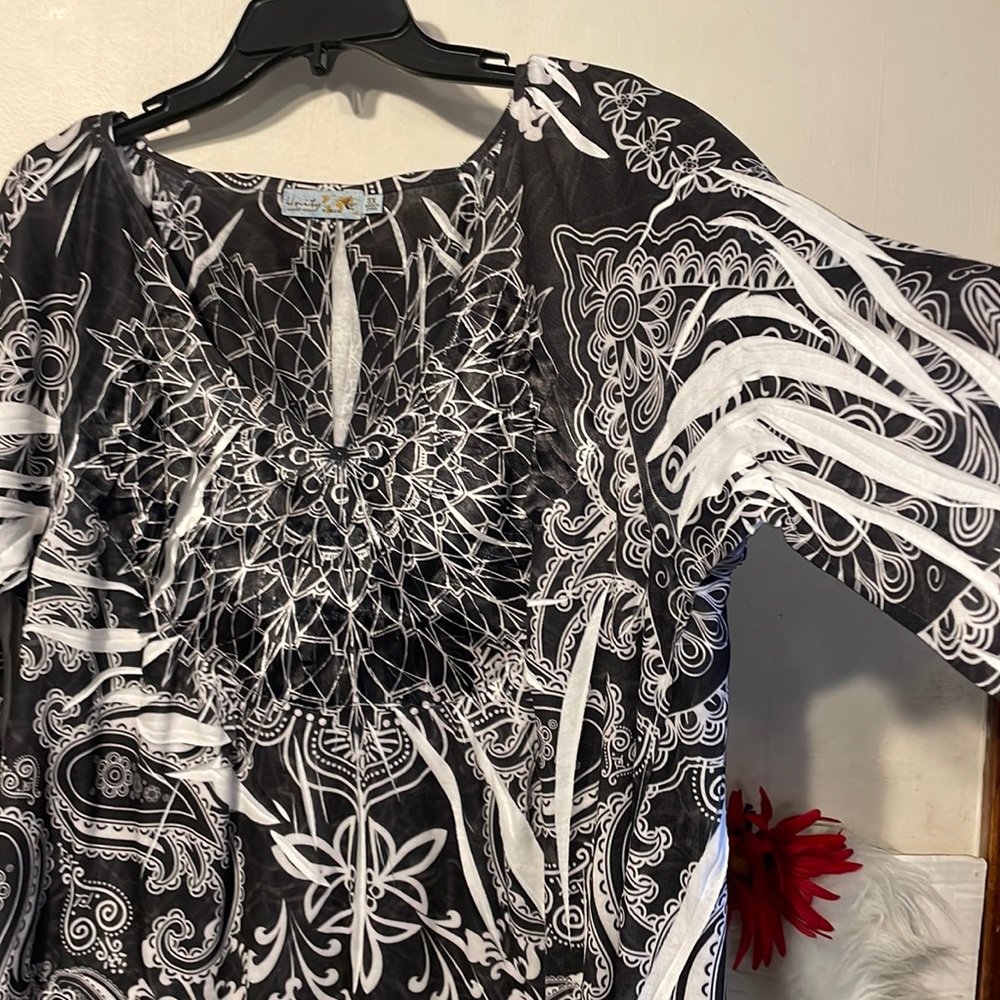 Unity plus size Top - Picture 3 of 5